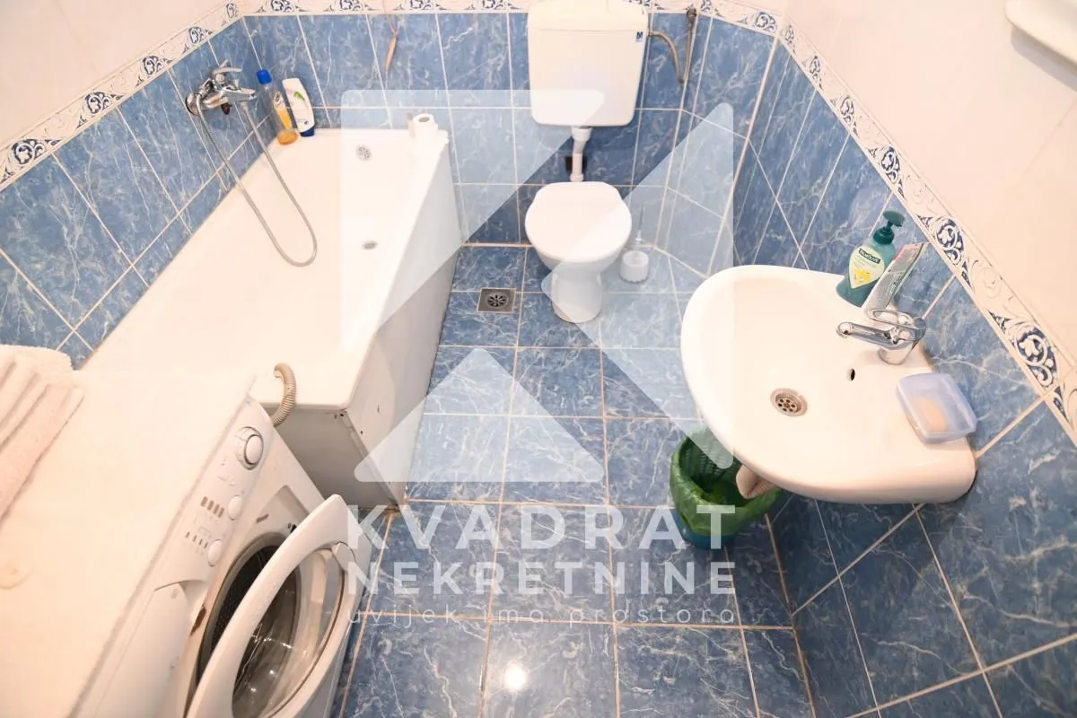 Sale, house, 300m², Zlatica, Podgorica