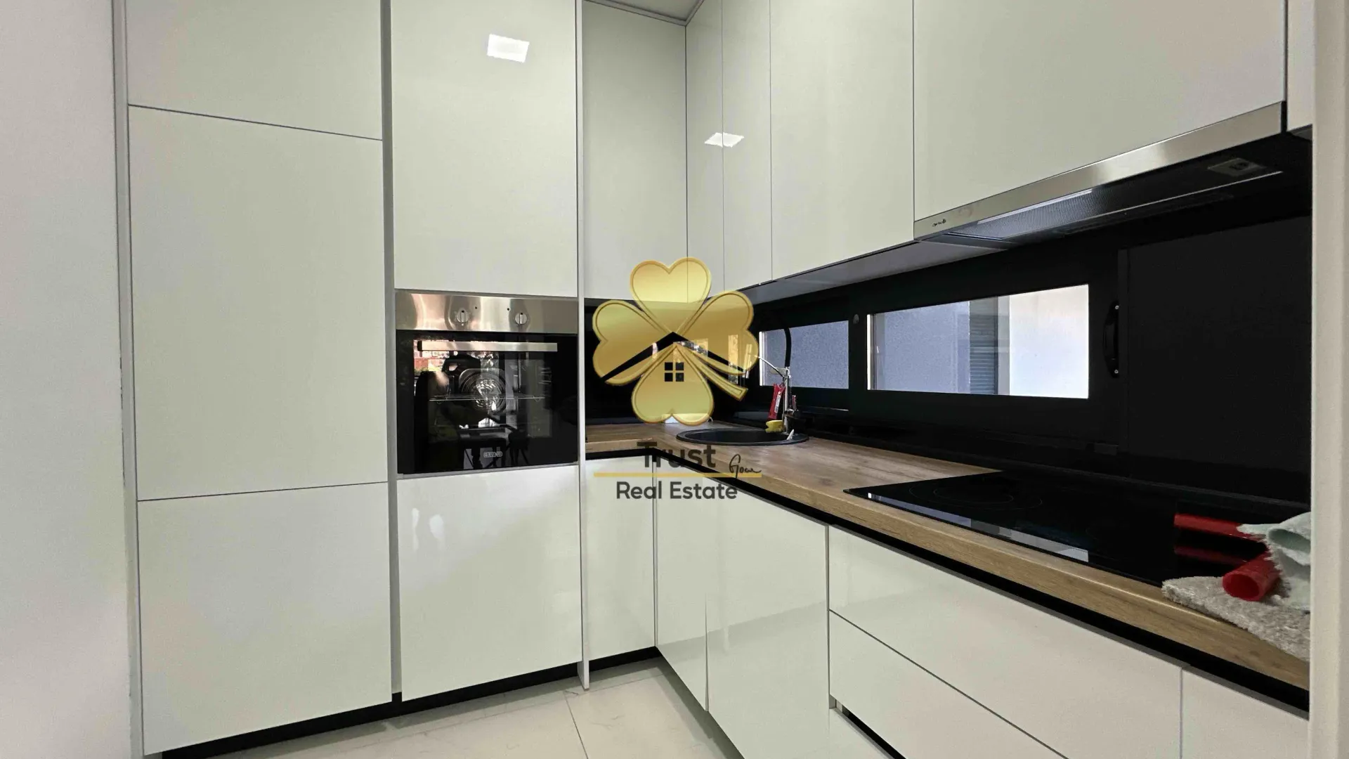 Rent, two bedroom apartment, 100m², Blok 9, Podgorica