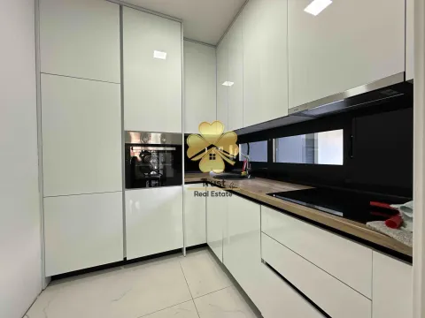 Izdavanje, dvosoban stan, 100m², Blok 9, Podgorica - image 3