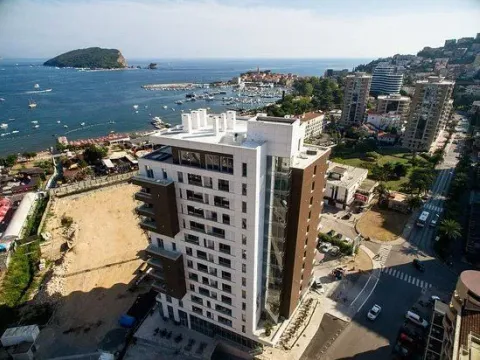 Rent, two bedroom apartment, 73m², Budva, Crna Gora - image 7