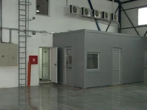 Izdavanje, poslovni prostor, 930m², Zemun Sve Podlokacije, Beograd - image 2