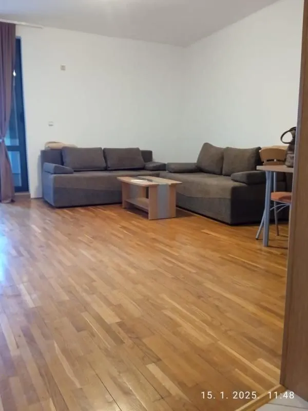 Prodaja, jednosoban stan, 50m², Šušanj, Bar