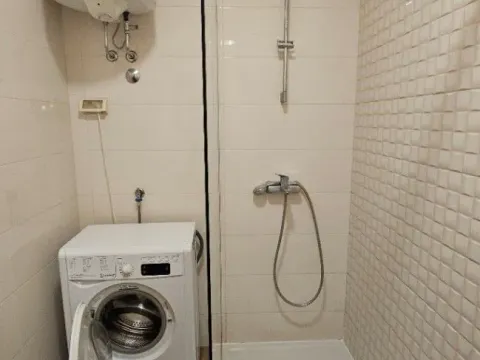 Izdavanje, jednosoban stan, 47m², City Kvart, Podgorica - image 3