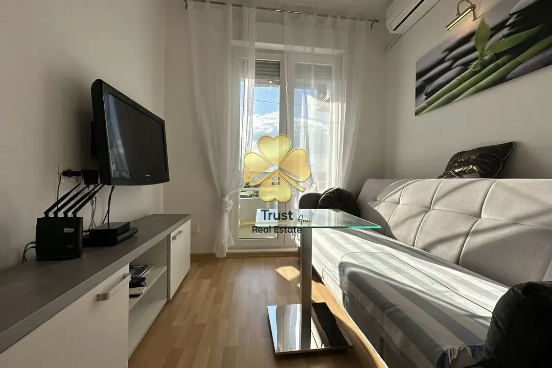Izdavanje, jednosoban stan, 40m², Stari Aerodrom, Podgorica