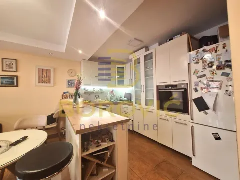 Prodaja, trosoban stan, 85m², Vukov Spomenik, Zvezdara Sve Podlokacije - image 4