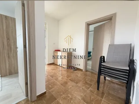 Izdavanje, kuća, 170m², Donji Kokoti, Podgorica - image 8