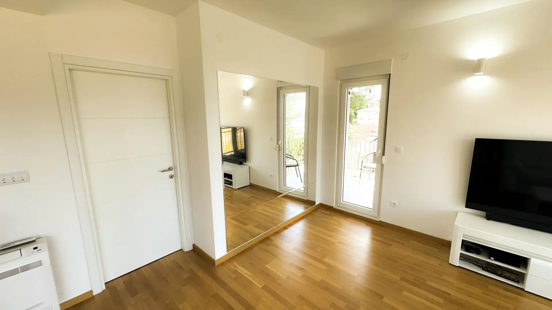 Prodaja, stan, 72m², Tivat, Crna Gora