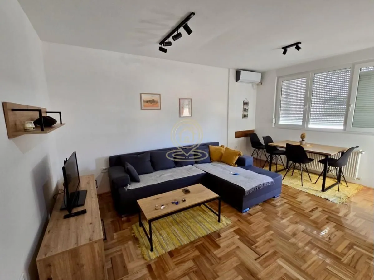 Izdavanje, dvosoban stan, 42m², Crveni Pevac, Niš
