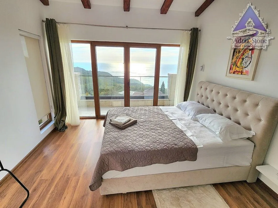 Sale, house, 201m², Kuljače, Budva