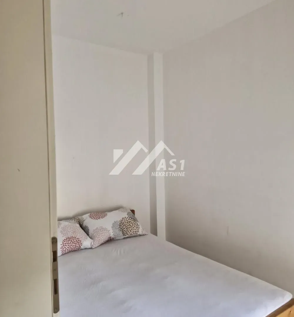 Izdavanje, dvosoban stan, 47m², Rotkvarija, Novi Sad Sve Podlokacije
