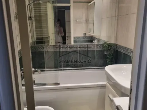 Izdavanje, trosoban stan, 96m², Liman 2, Novi Sad Sve Podlokacije - image 8