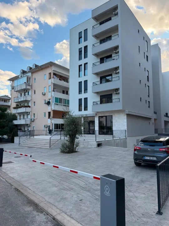 Prodaja, jednosoban stan, 42m², Rozino, Budva