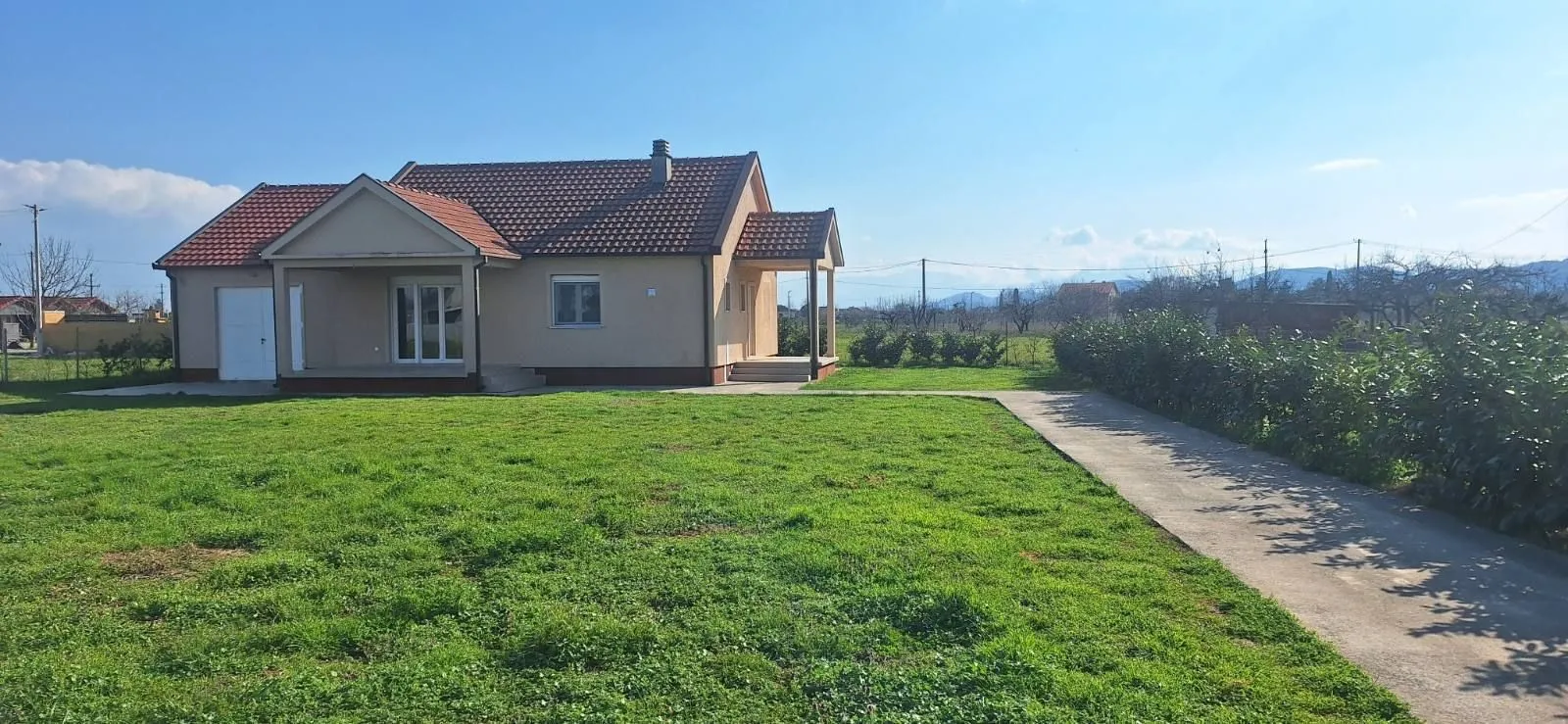 Rent, house, 150m², Donji Kokoti, Podgorica
