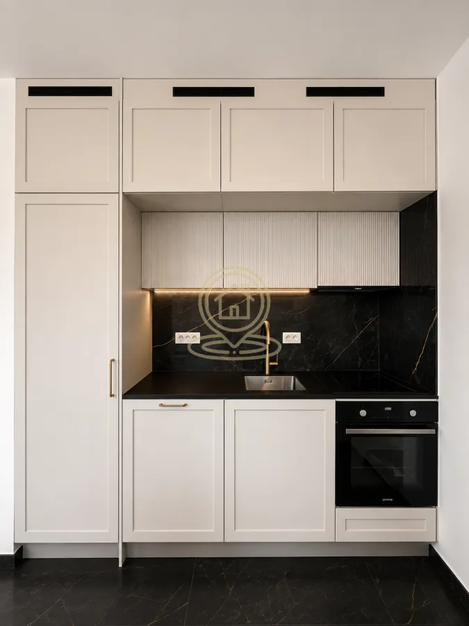 Izdavanje, trosoban stan, 81m², Crveni Krst, Beograd