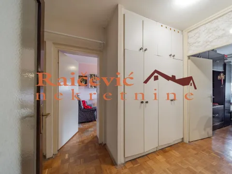 Prodaja, trosoban stan, 85m², Zemun Gornji Grad, Zemun Sve Podlokacije - image 9