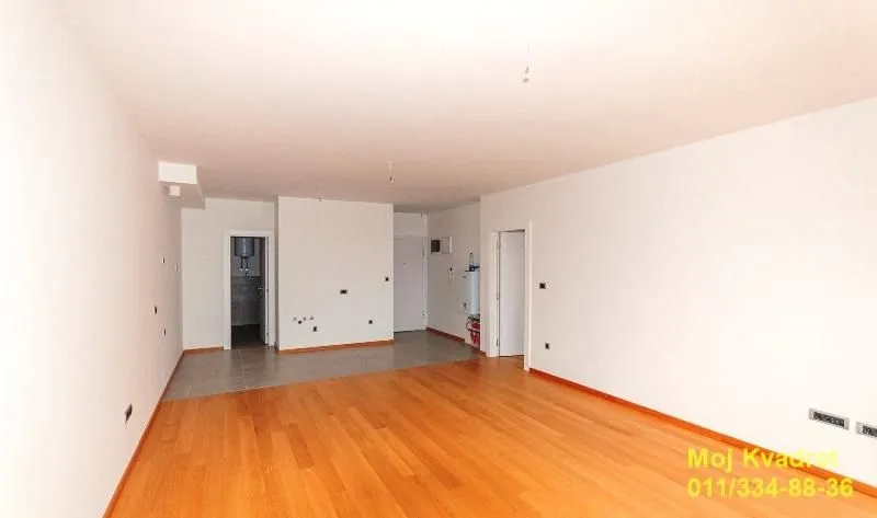 Prodaja, trosoban stan, 92m², Autokomanda, Voždovac Sve Podlokacije