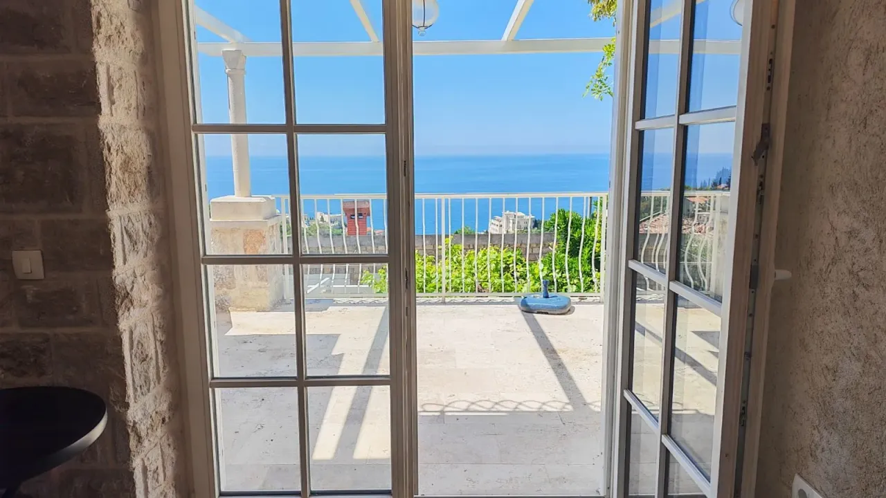 Prodaja, kuća, 60m², Reževići, Budva