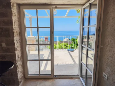 Prodaja, kuća, 60m², Reževići, Budva - image 1