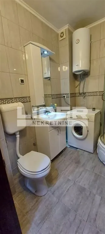 Izdavanje, trosoban stan, 60m², Brace Jerković, Voždovac Sve Podlokacije