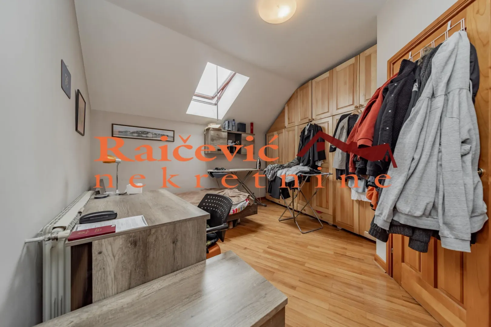 Sale, four bedroom apartment, 114m², Centar, Stara Pazova