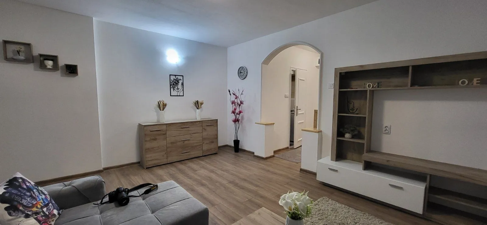Izdavanje, dvosoban stan, 52m², Radijalac, Subotica