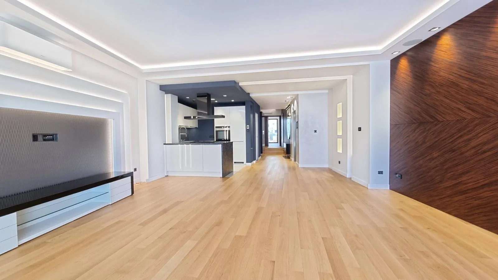 Sale, two bedroom apartment, 108m², Budva, Crna Gora