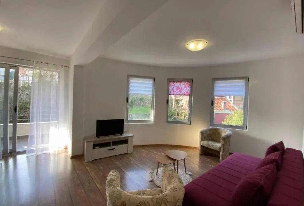 Sale, one bedroom apartment, 49m², Bečići, Budva