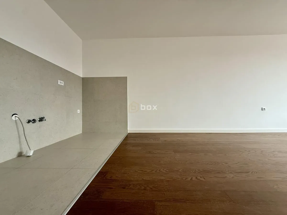 Prodaja, jednosoban stan, 46m², Pantelej, Niš