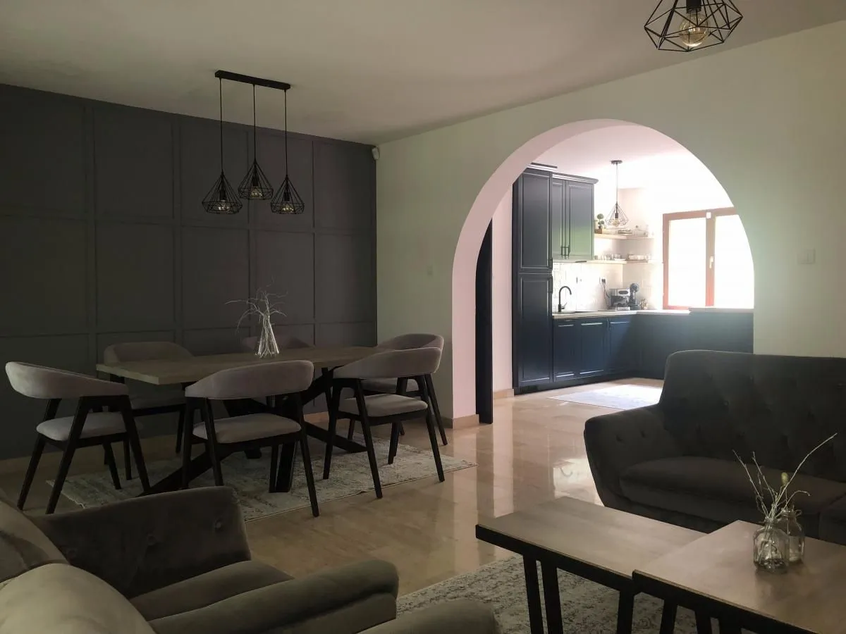 Sale, house, 254m², Beočin, Srbija