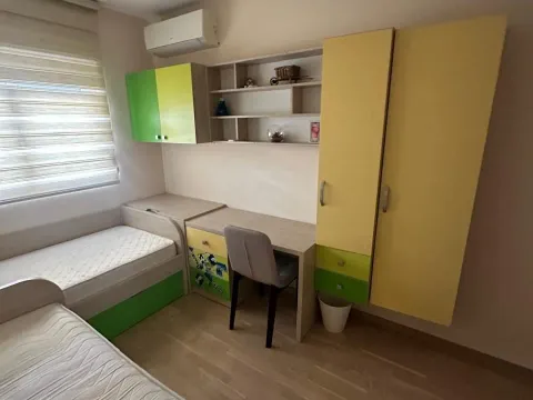 Izdavanje, dvosoban stan, 74m², City Kvart, Podgorica - image 8