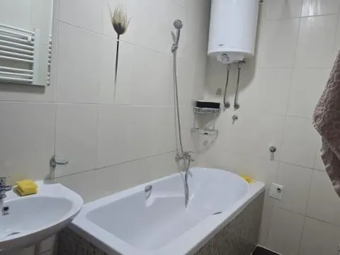 Rent, two bedroom apartment, 56m², Bulevar Oslobodjenja, Novi Sad Sve Podlokacije - image 9