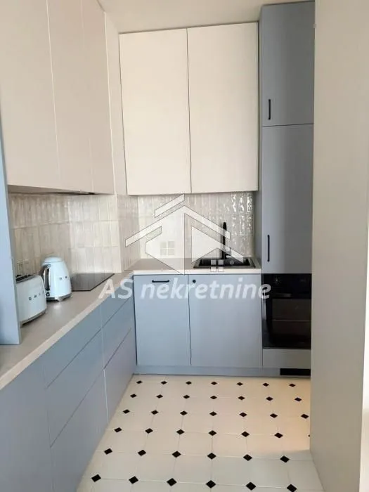 Izdavanje, dvosoban stan, 45m², Stari Grad, Beograd
