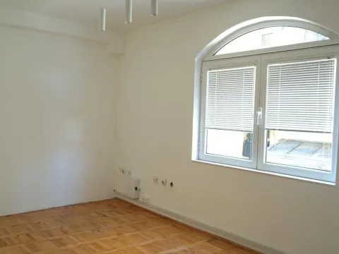Rent, office space, 164m², Podgorica, Crna Gora - image 4