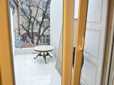 Prodaja, trosoban stan, 82m², Kalenić Pijaca, Vračar Sve Podlokacije - image 6