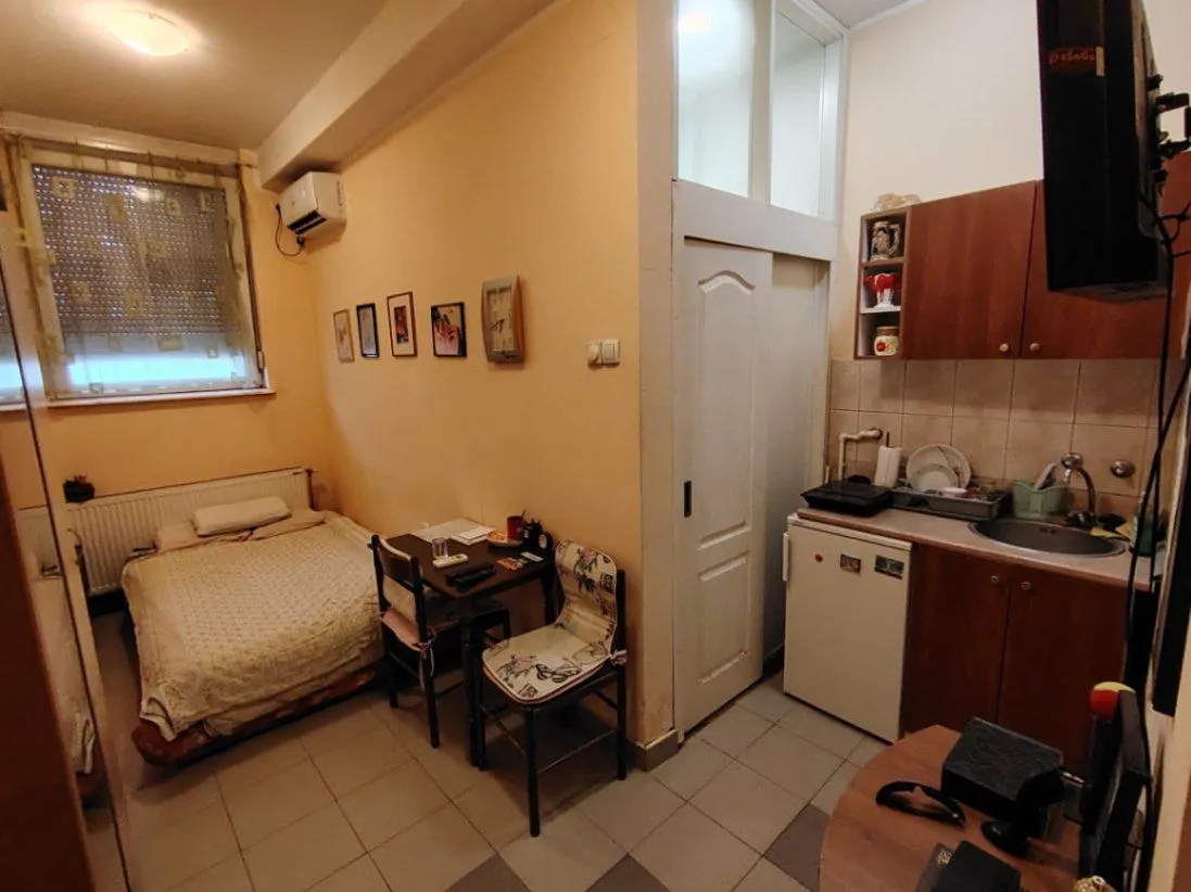 Stan-na-dan, garsonjera, 22m², Sajmište, Novi Sad