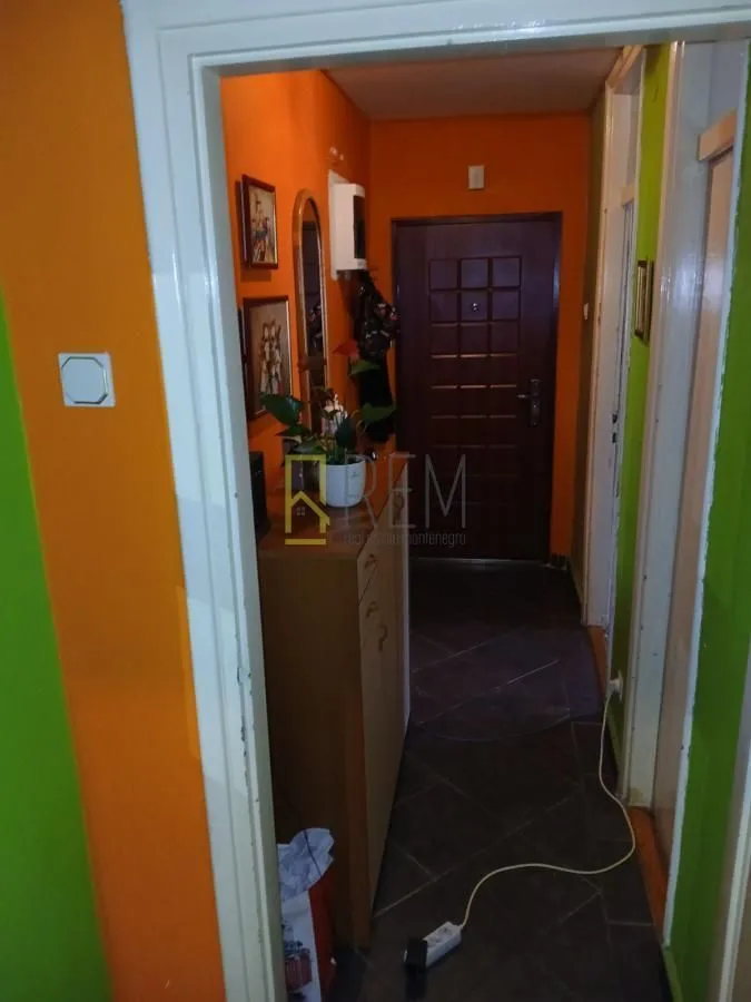 Prodaja, dvosoban stan, 76m², Centar, Podgorica