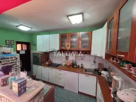 Izdavanje, kuća, 200m², Zagorič, Podgorica - image 21