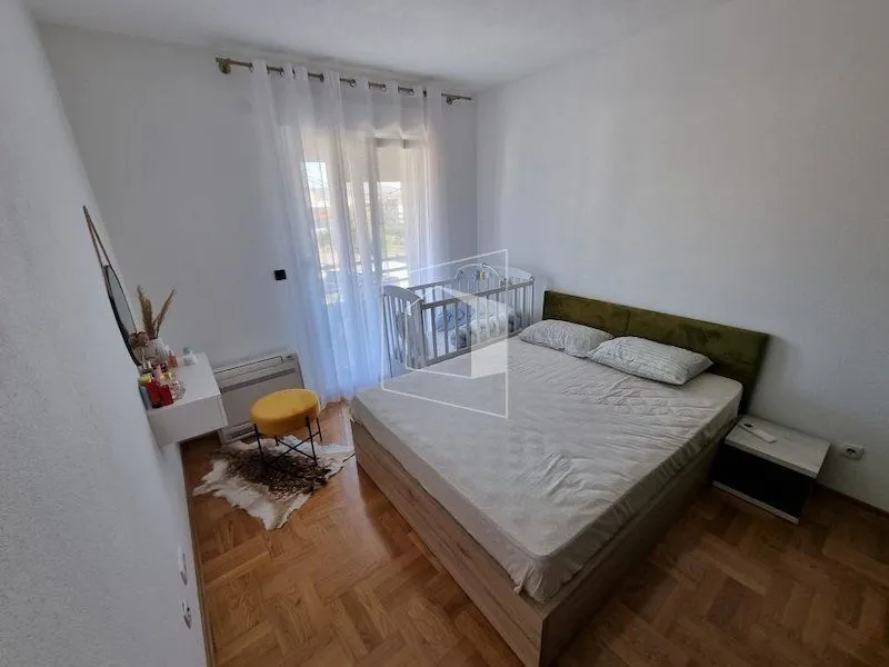Rent, apartment, 87m², Stari Aerodrom, Podgorica