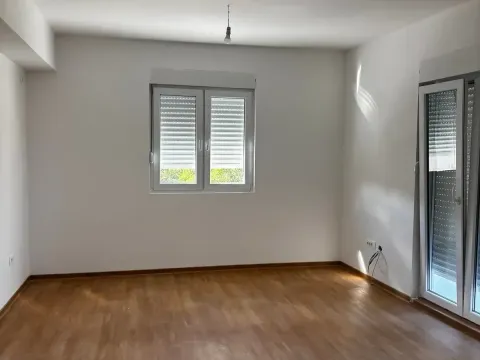 Rent, two bedroom apartment, 59m², Zabjelo, Podgorica - image 13