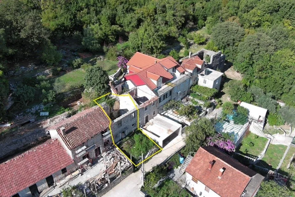 Sale, house, 100m², Morinj, Kotor