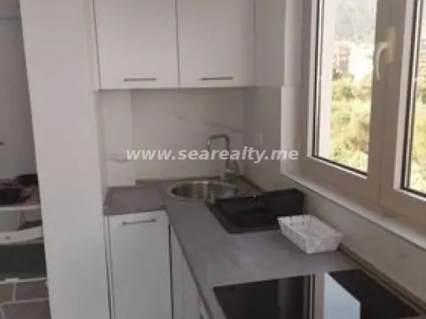 Izdavanje, jednosoban stan, 29m², Budva, Crna Gora - image 9