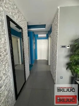 Prodaja, trosoban stan, 78m², Podbara, Novi Sad Sve Podlokacije - image 12