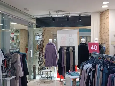 Prodaja, poslovni prostor, 44m², Budva, Crna Gora - image 1