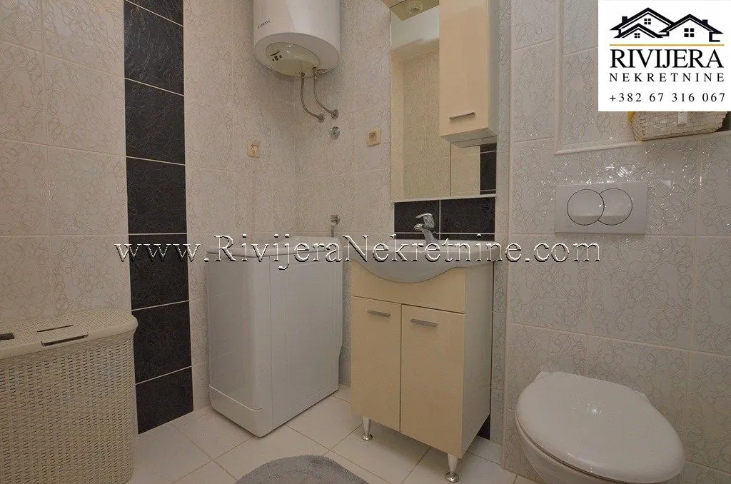 Prodaja, dvosoban stan, 98m², Đenovići, Herceg Novi