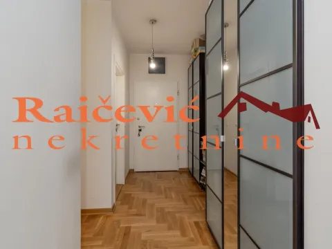 Prodaja, trosoban stan, 82m², Vračar, Šid - image 10