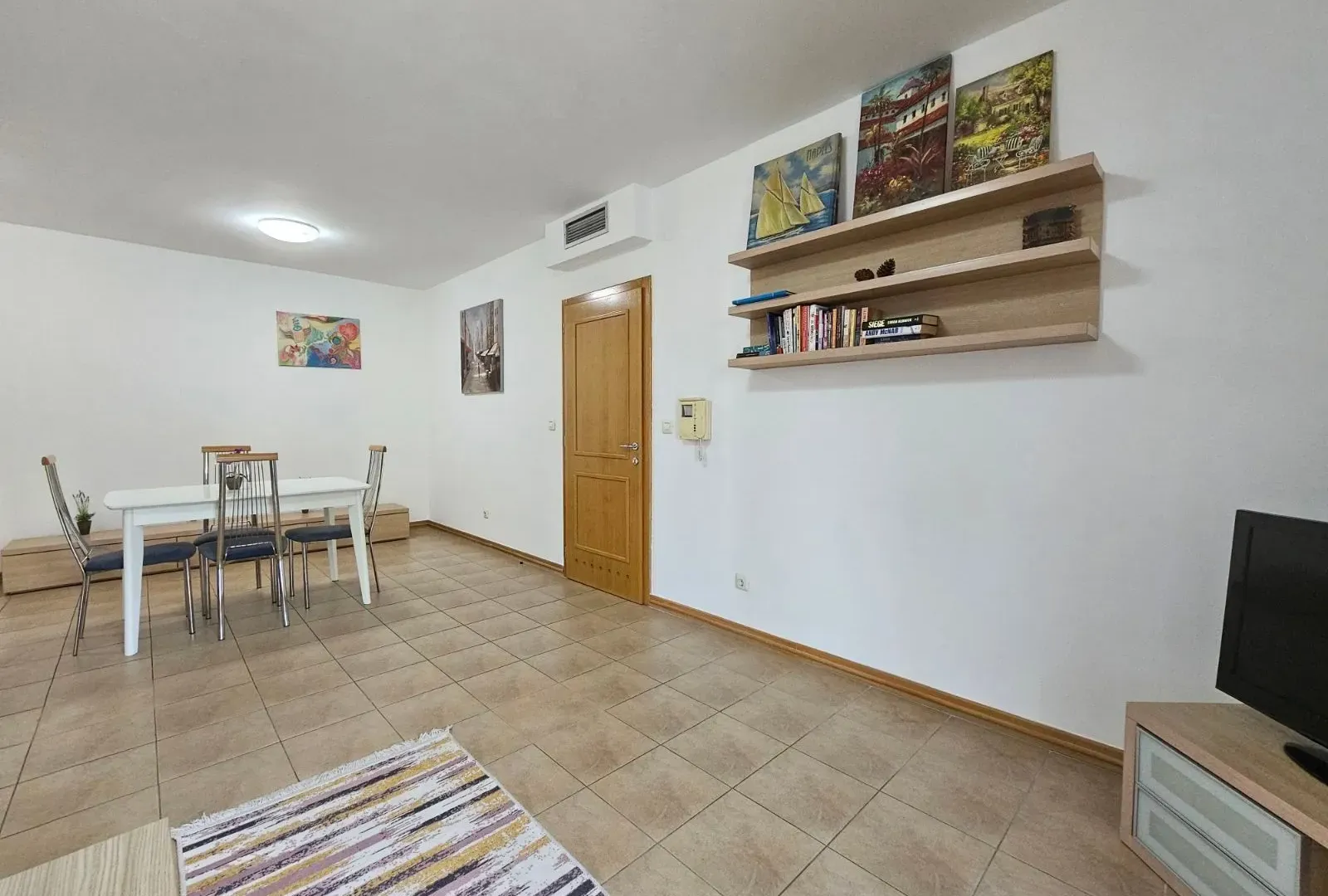 Sale, two bedroom apartment, 90m², Bečići, Budva
