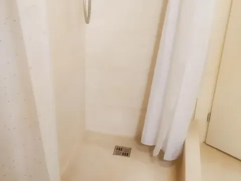 Izdavanje, dvosoban stan, 90m², Centar, Podgorica - image 3