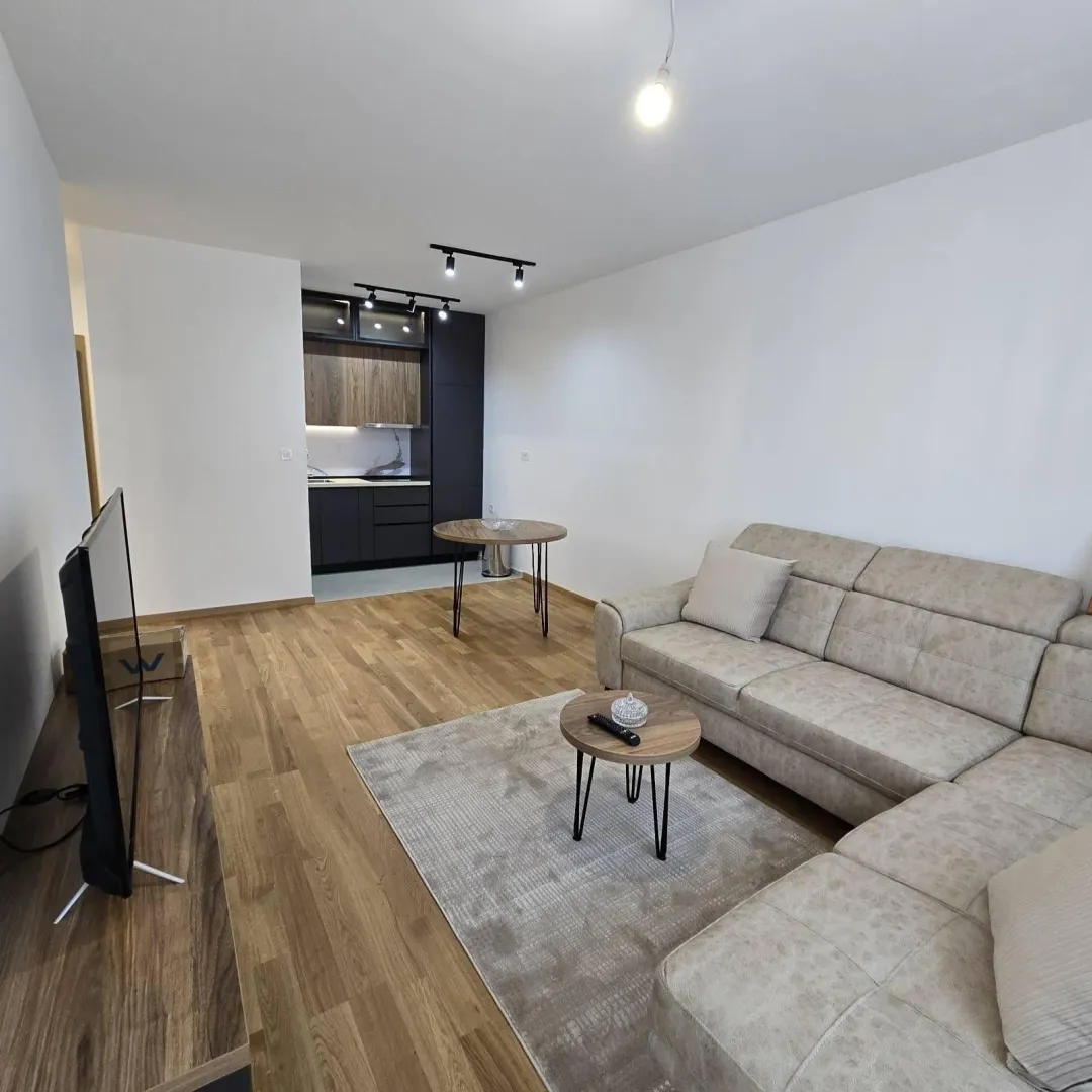 Izdavanje, jednosoban stan, 47m², City Kvart, Podgorica