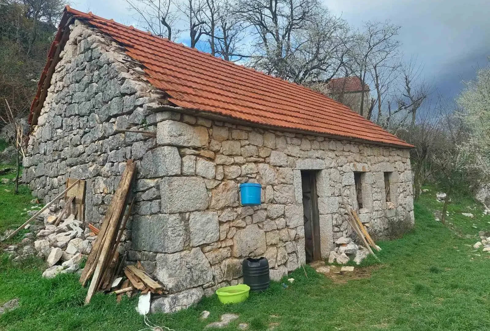 Sale, house, 100m², Nikšić, Crna Gora