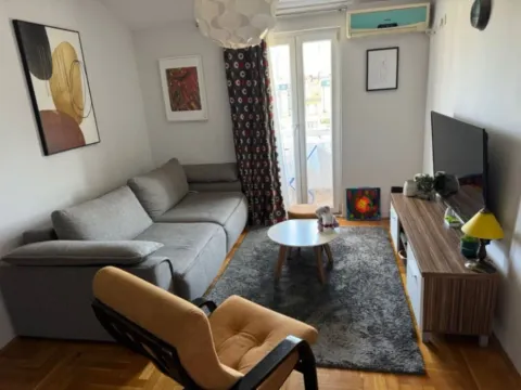 Izdavanje, jednosoban stan, 41m², City Kvart, Podgorica - image 6
